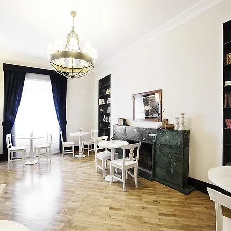 Residenza Scipioni Luxury לינה וארוחת בוקר 4*