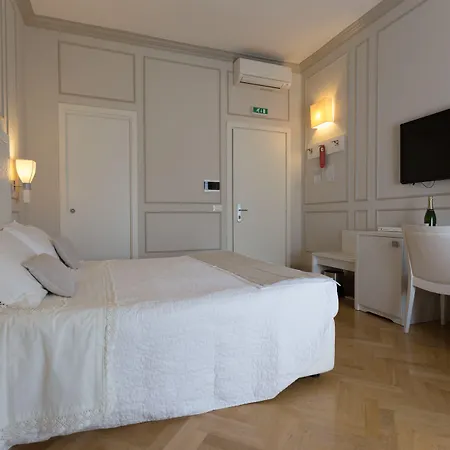 Residenza Scipioni Luxury 4* Roma